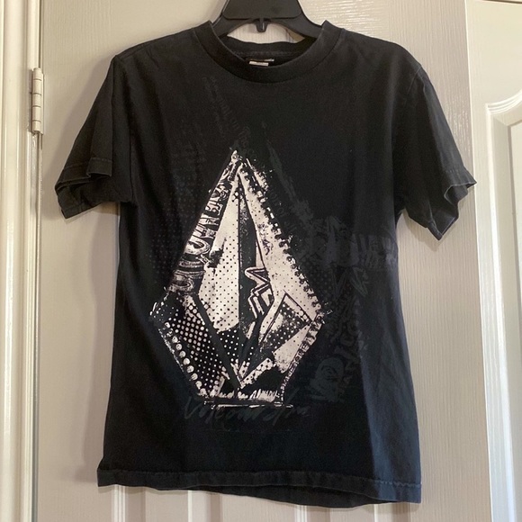Volcom shirt - Picture 2 of 4